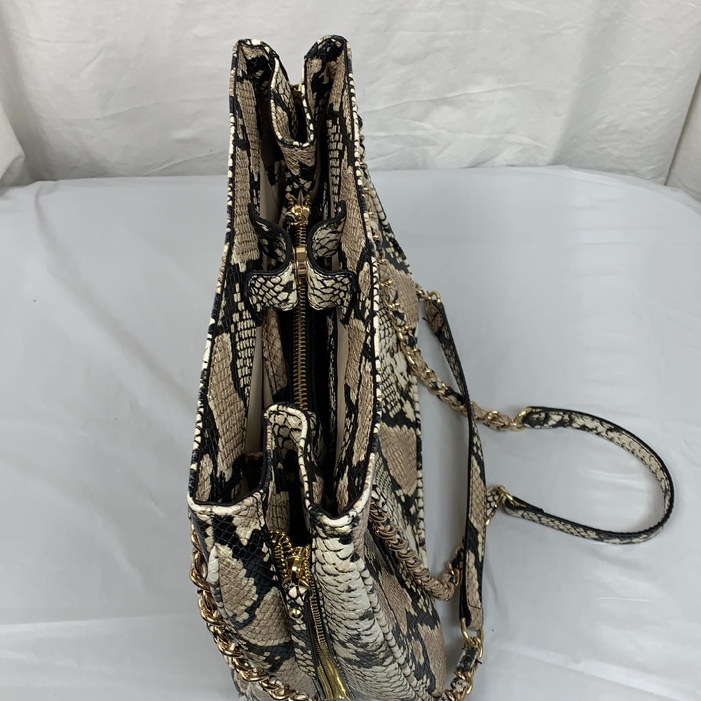 INC Purse Shoulder Bag Tan Vegan Snake Faux Reptile Large Chain Zippered Satchel - Picture 16 of 16